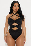 Body con aberturas