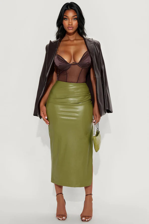 Skirt By The Corner
